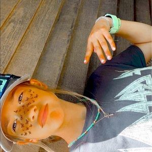 Meet your Posher, Mia